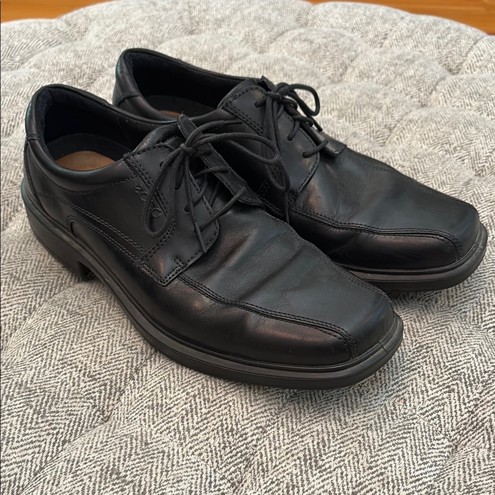 Ecco leather dress shoes size 11